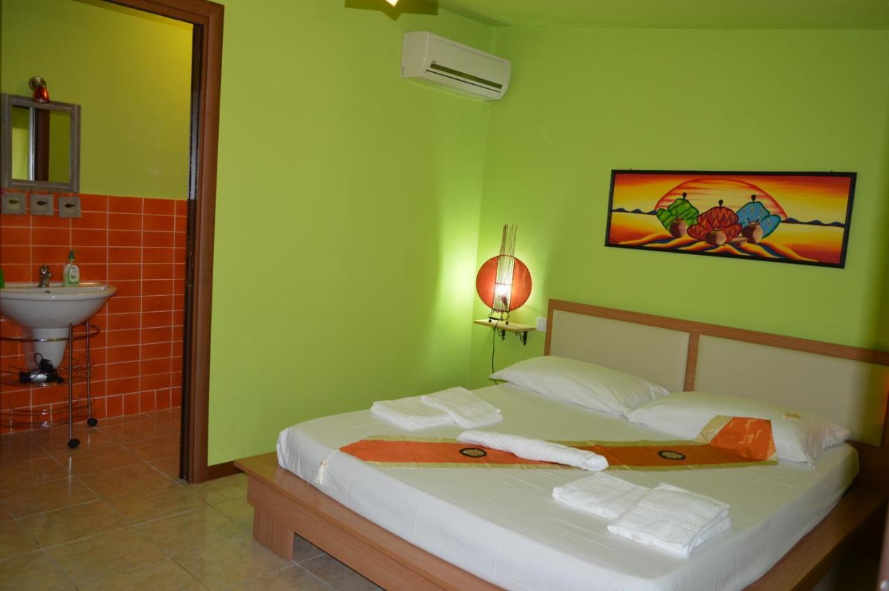 Butterfly House Bed & Breakfast Alghero Exteriör bild